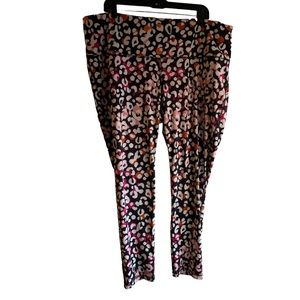 Chico’s Super Comfy Leggings. Fun Animal Print. Zenergy Series!